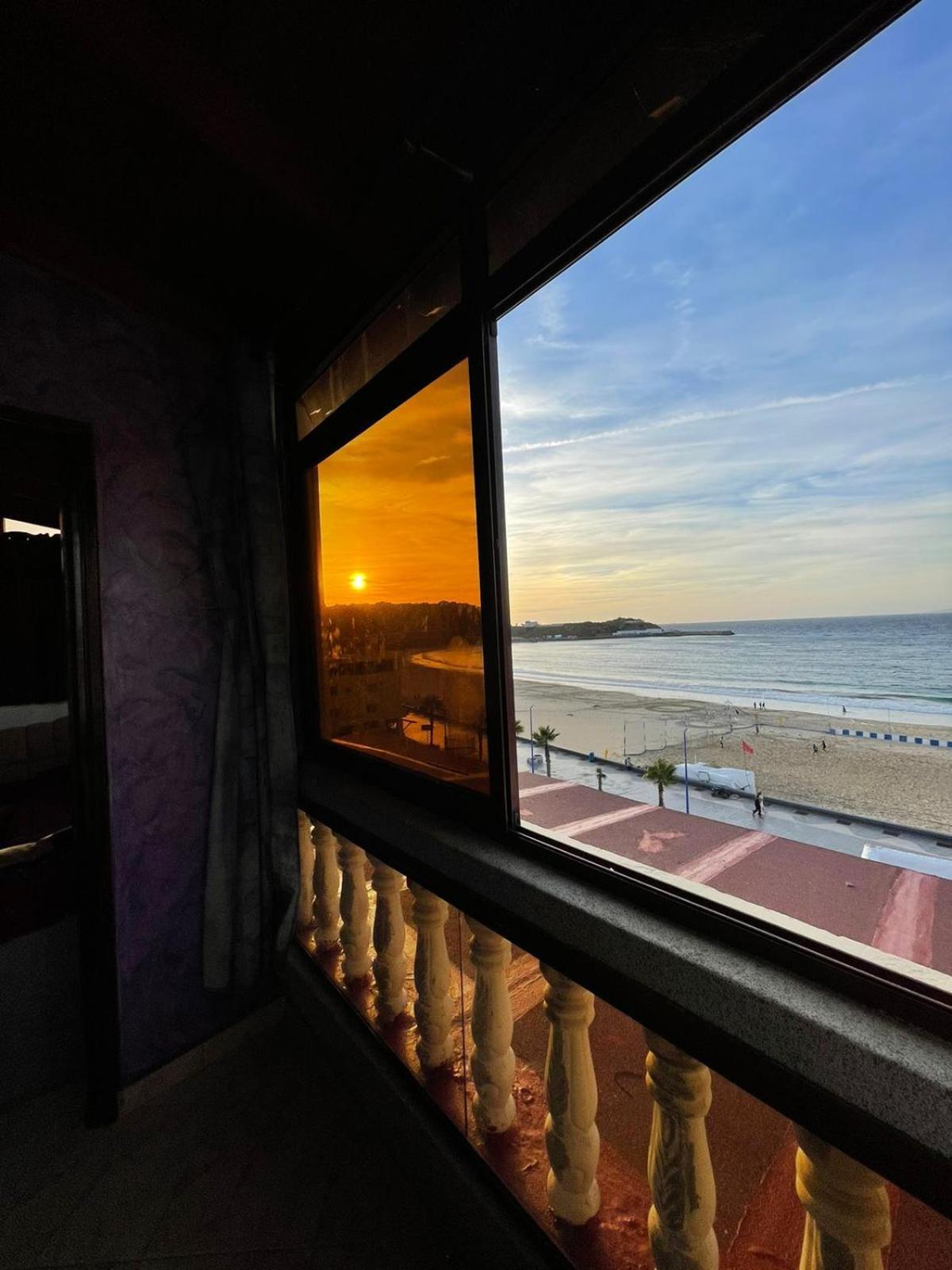 Appartement El Hichou 1 Ksar es Sghir Bilik gambar